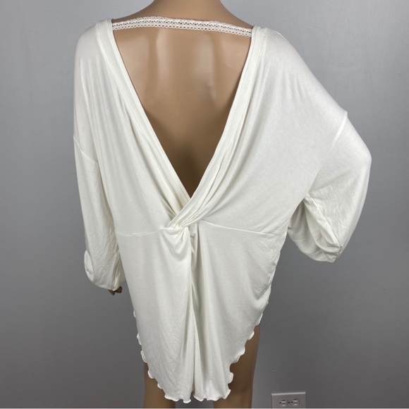 NEW FREE PEOPLE IVORY LONG SLEEVE OPEN BACK TOP - Picture 8 of 8